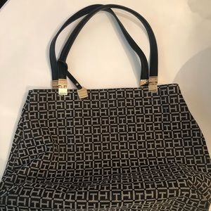 Tommy Hilfiger handbag